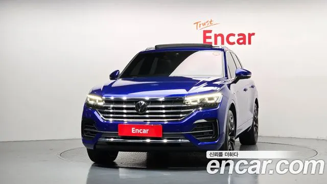 Volkswagen Touareg 3rd Gen — Фото автомобиля 3