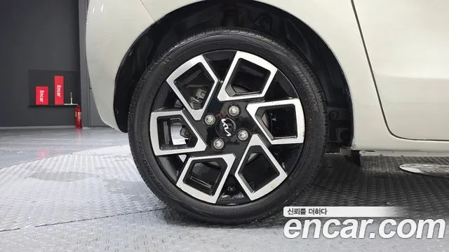 Kia RAY Новый Kia Ray Signature — Фото автомобиля 5
