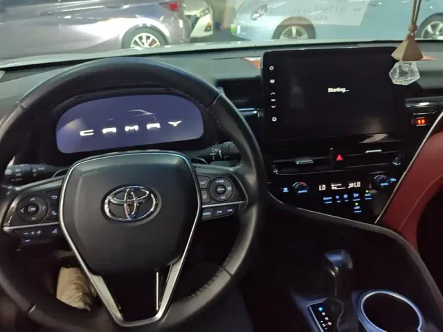 Toyota Camry — Фото автомобиля 12