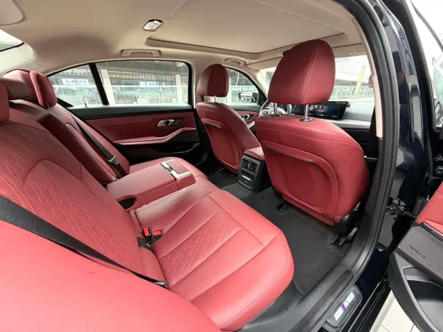 BMW 3 Series — Фото автомобиля 5