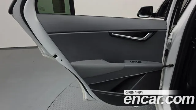Kia Niro The All New Niro Signature — Фото автомобиля 22