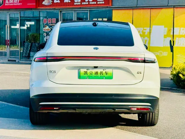 Nio EC6 — Фото автомобиля 5