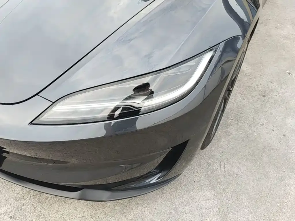 Tesla Model 3 2024 High-Performance All-Wheel Drive Edition — Фото автомобиля 23