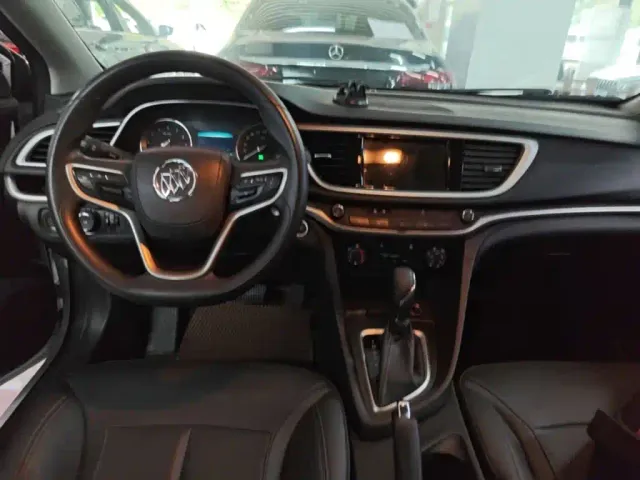 Buick Excelle — Фото автомобиля 9