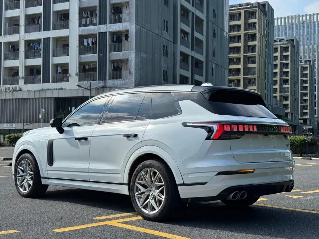Lynk & Co 09 EM-P — Фото автомобиля 6