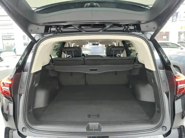 Buick Envision Plus — Фото автомобиля 18