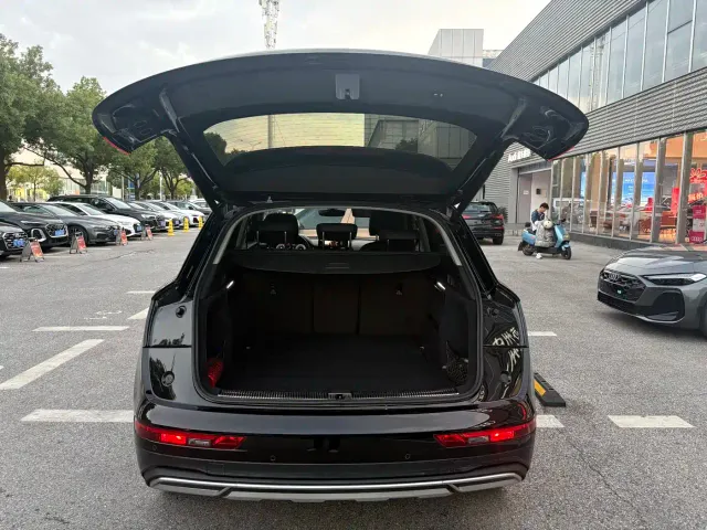 Audi Q5L — Фото автомобиля 19