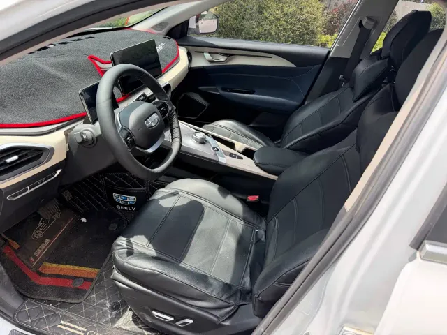 Geely Geometry A — Фото автомобиля 4