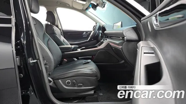 Genesis GV80 2.5T Бензин AWD — Фото автомобиля 22