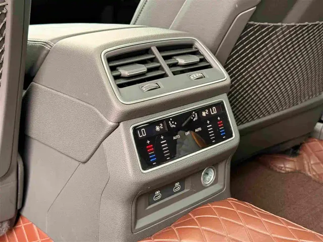 Audi A6L — Фото автомобиля 10