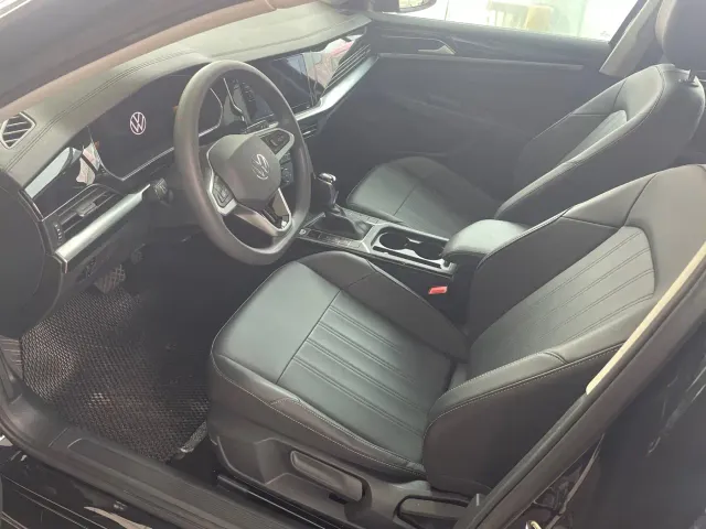 Volkswagen Passat — Фото автомобиля 4