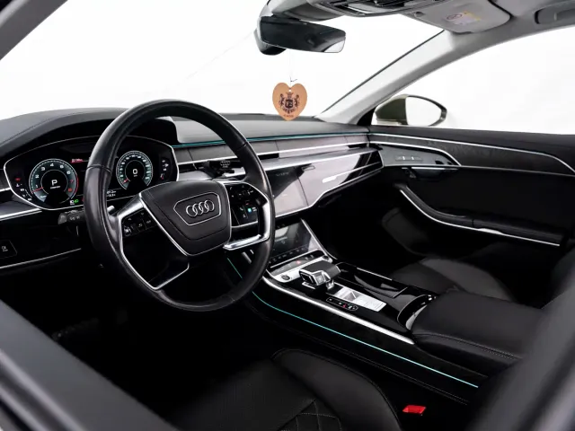 Audi A8 — Фото автомобиля 16