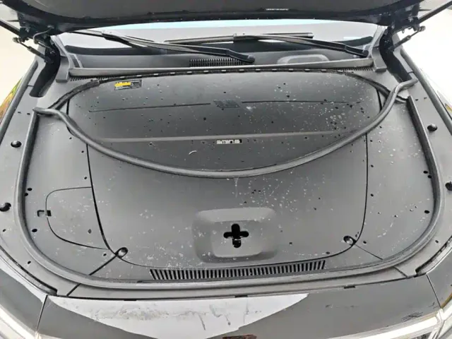 Li Auto ONE — Фото автомобиля 10