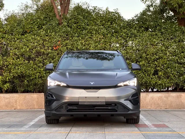 Arcfox Alpha T5 — Фото автомобиля 3
