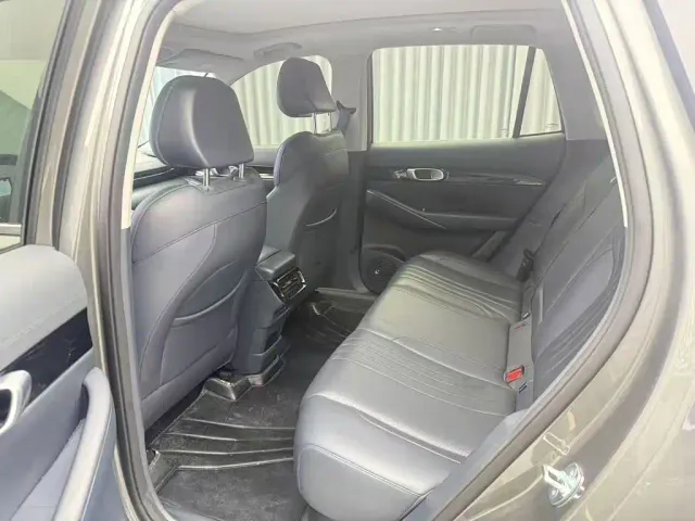 Geely Galaxy E5 — Фото автомобиля 10