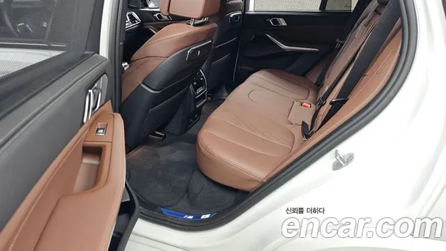 BMW X5 xDrive 40i M Sport — Фото автомобиля 9