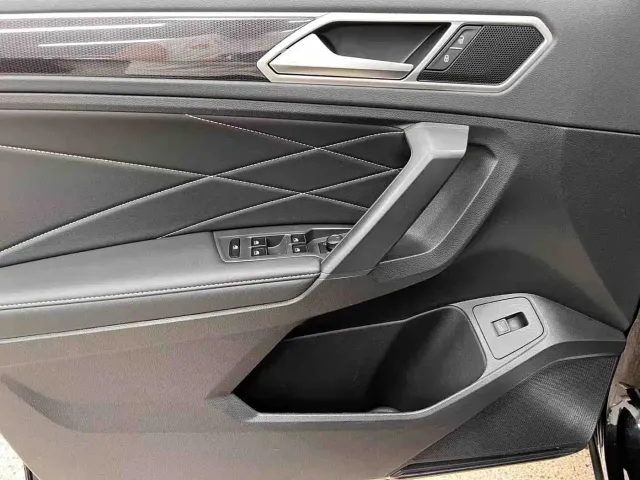 Volkswagen Tiguan L 2025 Model 300TSI Auto 2WD Dragon Edition — Фото автомобиля 7