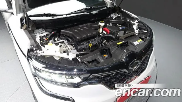 Renault-KoreaSamsung QM6 Новый QM6 2.0 LPe RE Signature 2WD — Фото автомобиля 5