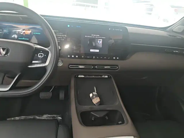 Changan CS55 Plus — Фото автомобиля 9