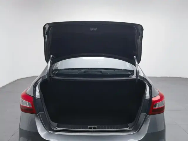 Nissan Sylphy — Фото автомобиля 16