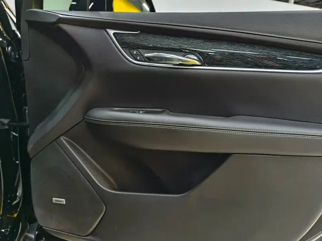 Cadillac XT5 — Фото автомобиля 9