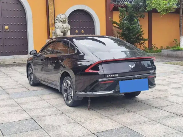 Wuling Starlight — Фото автомобиля 9