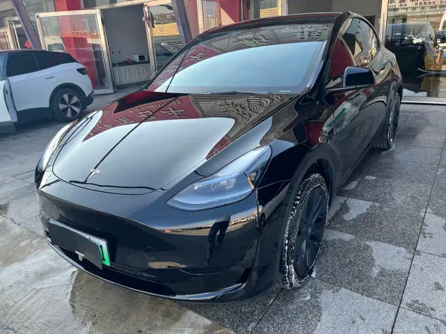 Фотография автомобиля — Tesla Model Y