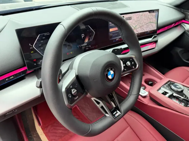 BMW 5 Series — Фото автомобиля 5