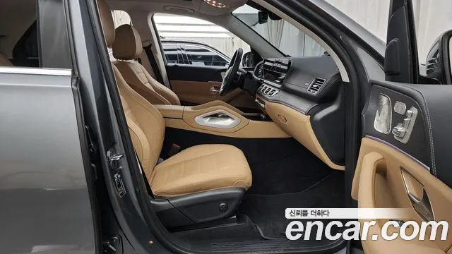 Mercedes-Benz GLE-Class — Фото автомобиля 10