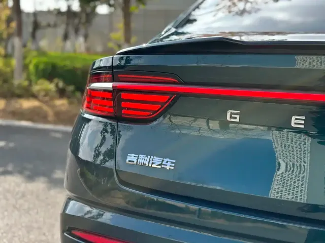 Geely Xingrui — Фото автомобиля 17