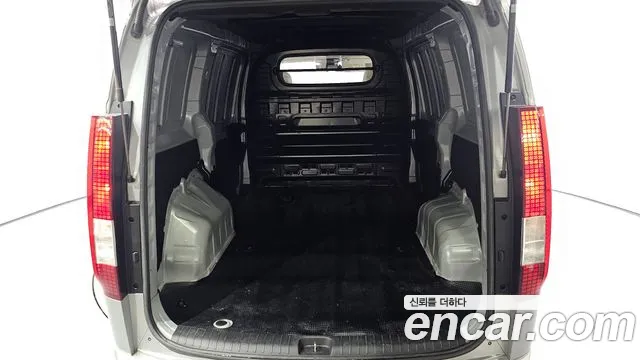 Hyundai Staria Staria Карго 3 места — Фото автомобиля 20