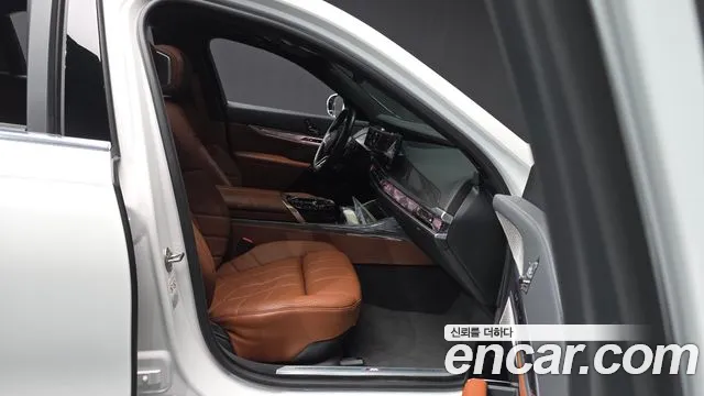 BMW 7 Series G70 — Фото автомобиля 17