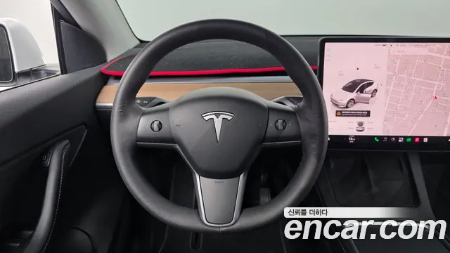 Tesla Model Y — Фото автомобиля 13
