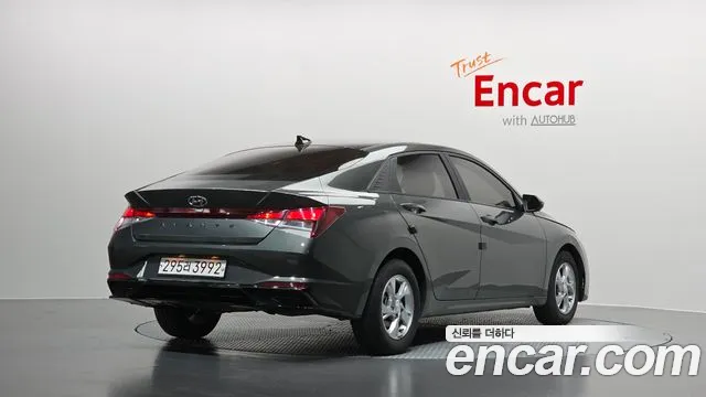 Hyundai Avante CN7 — Фото автомобиля 2