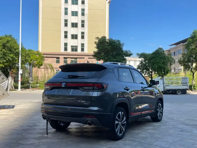 Changan CS35 Plus — Фото автомобиля 7