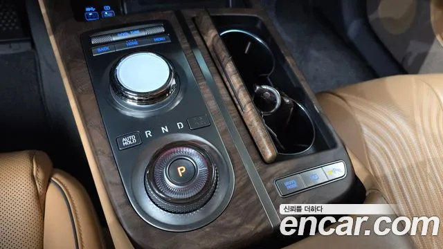 Genesis G80 Бензин 2.5 турбо AWD — Фото автомобиля 9