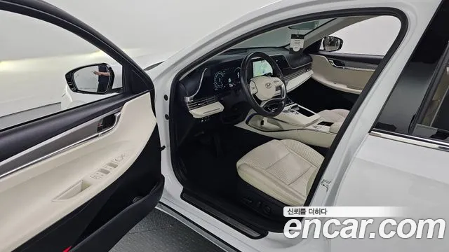 Hyundai Grandeur New — Фото автомобиля 26