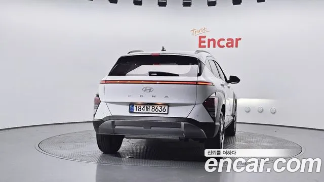 Hyundai Kona Kona (SX2) Бензин 1.6 турбо 2WD — Фото автомобиля 4