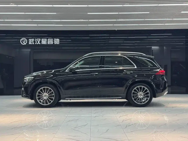 Mercedes-Benz GLE-Class — Фото автомобиля 2
