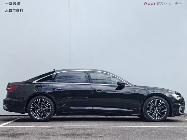 Audi A6L — Фото автомобиля 12