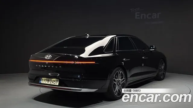Hyundai Grandeur — Фото автомобиля 2