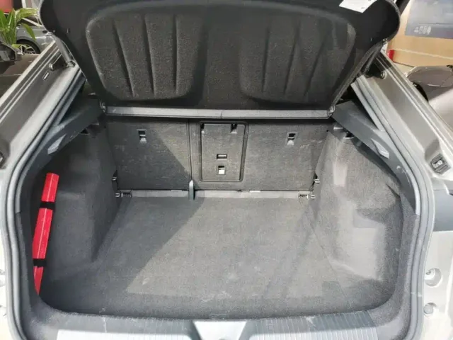 Volkswagen ID. Unyx 06 — Фото автомобиля 18