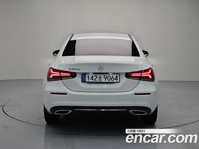 Mercedes-Benz A-Class — Фото автомобиля 4