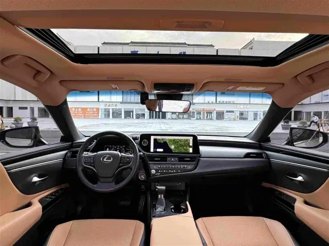 Lexus ES — Фото автомобиля 17