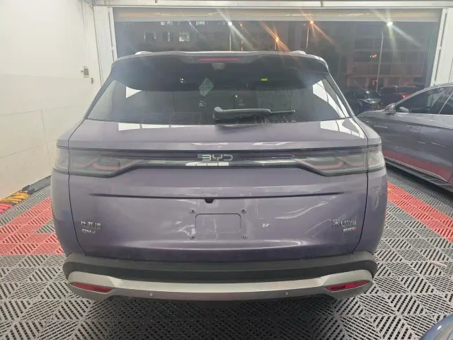 BYD Song Ultra — Фото автомобиля 8