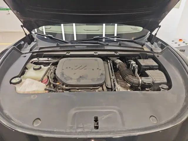 IM Motors LS6 — Фото автомобиля 19