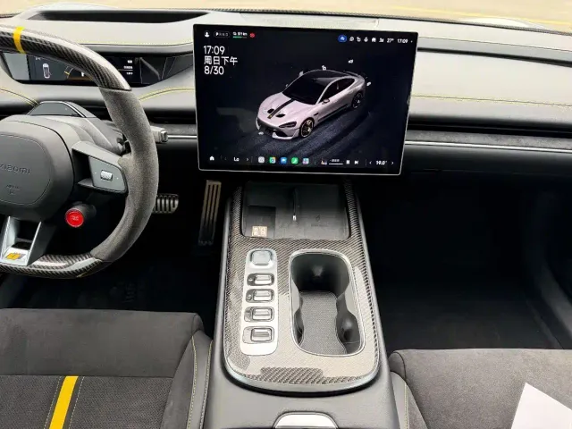 Xiaomi SU7 Ultra — Фото автомобиля 10