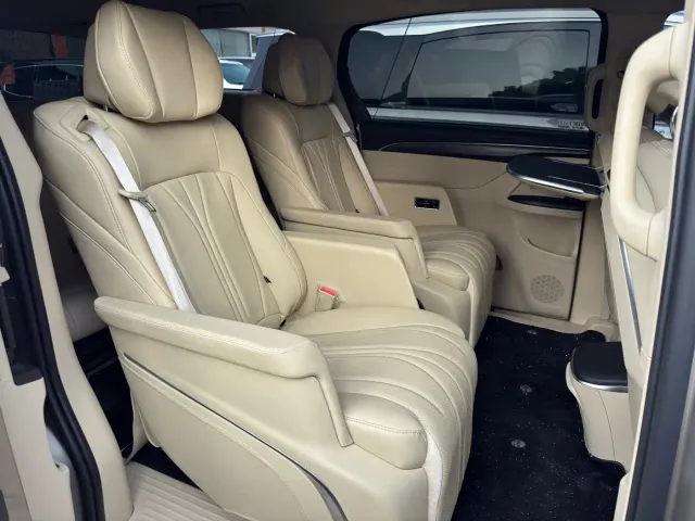 Buick Buick GL8 2023 ES Landmaster Exclusive — Фото автомобиля 21