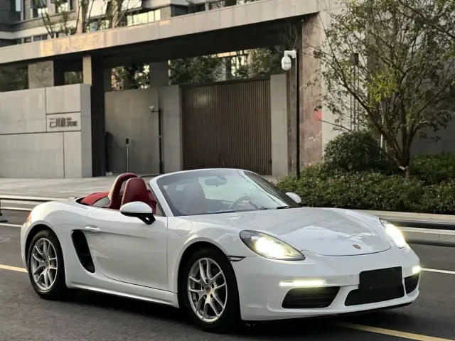Porsche 718 — Фото автомобиля 3
