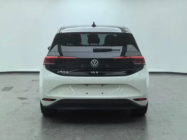 Volkswagen ID.3 — Фото автомобиля 5